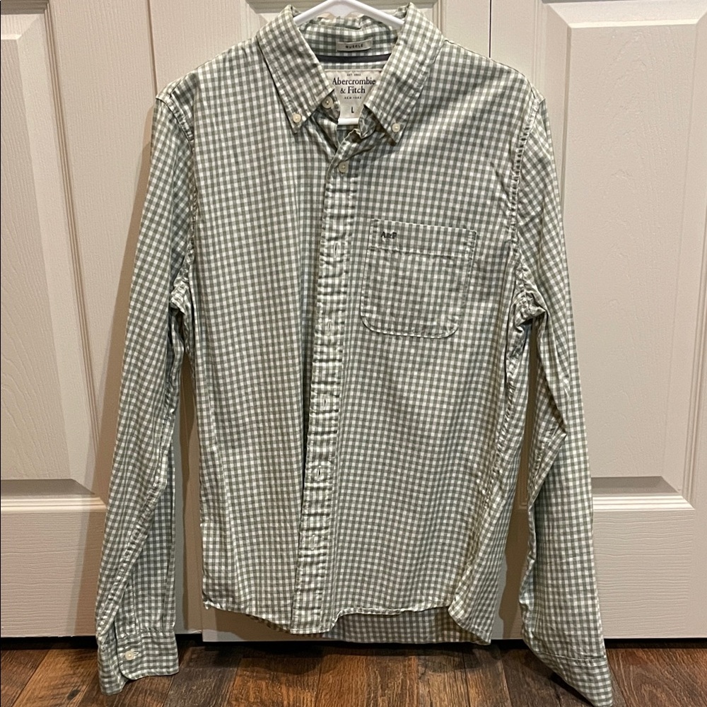 Abercrombie & Fitch Button Down Shirt - Men’s Large Muscle Fit